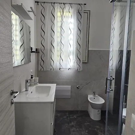 Habibi Gerard ゲストハウス トッレ・デル・グレコ